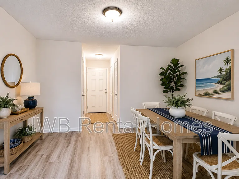 1370 Orton St — Photo 5