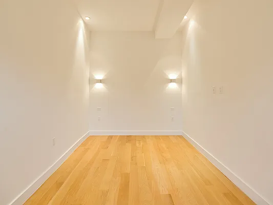 Rented by Veracity NYC LLC | media 27