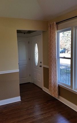 3rd image of 9832 Merton Ave