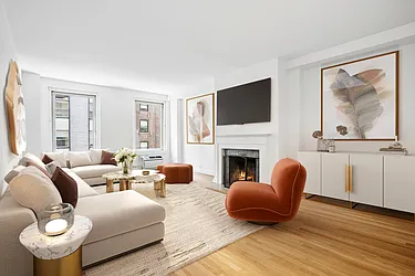 40 West 55th Street #5A image 1 of 9