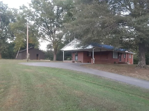 133 Old Jackson Rd, Trenton, TN 38382