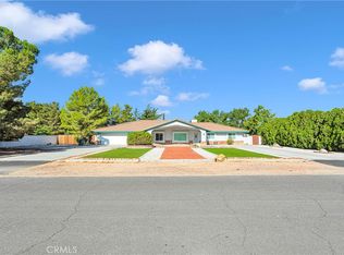13346 Shawnee Rd, Apple Valley, CA 92308