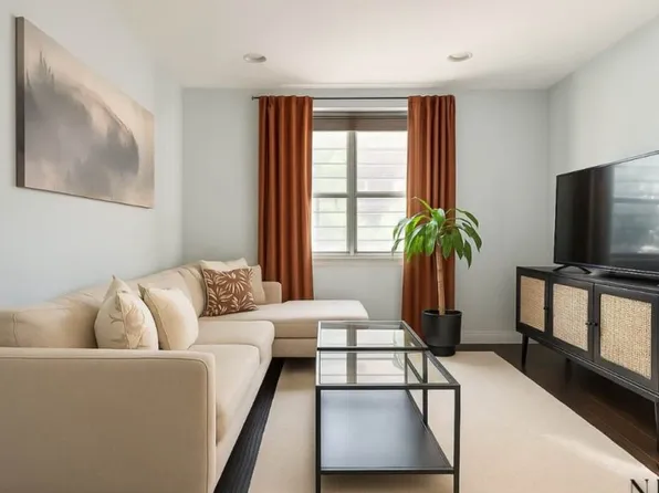 682 Bushwick Avenue image 1 of 7