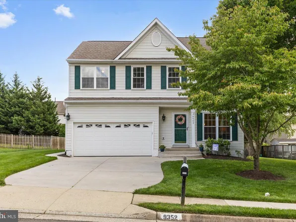 9352 S Whitt Dr, Manassas Park, VA 20111