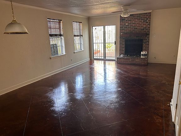 Living Area 1st Floor