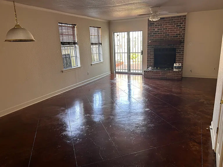 Living Area 1st Floor