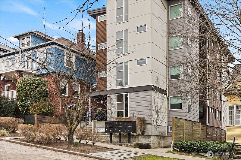 2nd image of 1814 E John Street