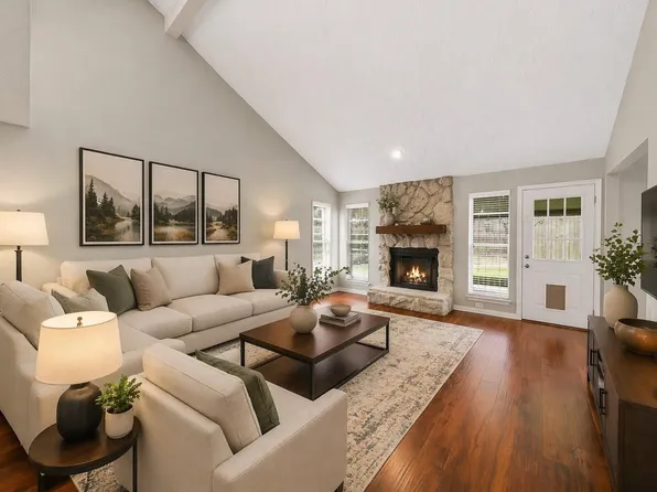 16826 Cobble Ridge Dr, Sugar Land, TX 77498