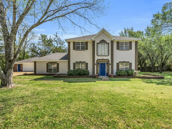 2311 Shady Wood Dr, Tupelo, MS 38801