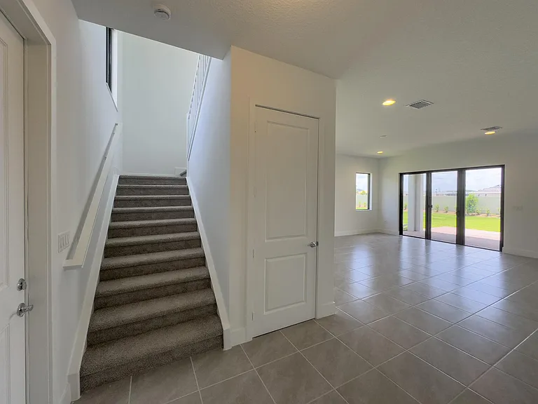 5286 Nevola Ave — Photo 2
