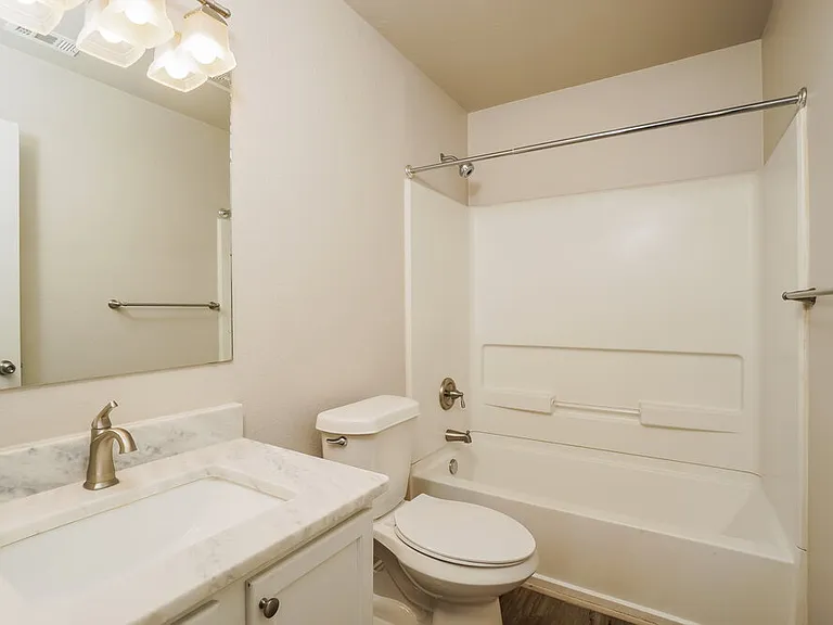 120 Bay Willow — Photo 15
