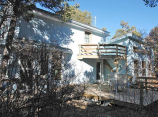 15 S Peacock Ln, Tijeras, NM 87059