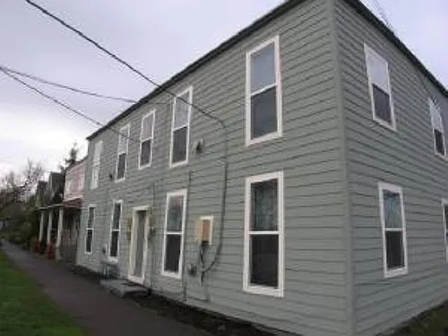 235 NE 76th Ave #4 Photo 1 235 NE 76th Ave #4 Photo 1
