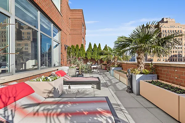 Sold by Douglas Elliman | media 37