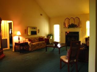 112 Oakview Cir, Gray, GA 31032