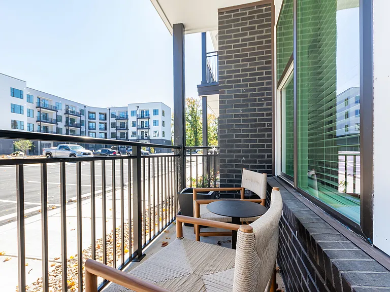 Spring Street Apartments — Photo 8