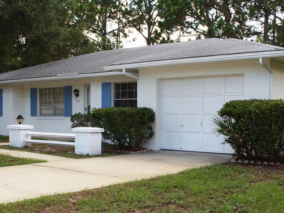 1st image of 942 Aurora Ave