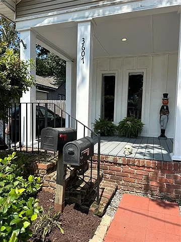 2 bed, 2.0 bath, 1050 sqft, $1,600 — Photo 1