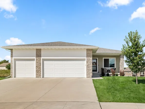 922 Tuscany Dr SE, Altoona, IA 50009