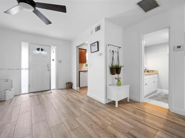 2708 NE 14th Street Cswy APT 2, Pompano Beach, FL 33062