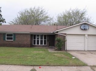 516 Opal St, Saginaw, TX 76179