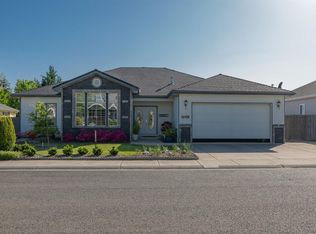 667 Ridgeway Ave, Central Pt, OR 97502