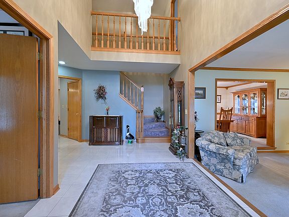 3rd image of 213 John Dr