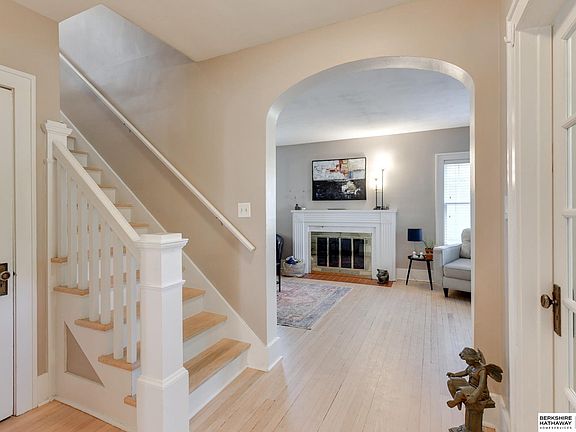 4th image of 319 S 50th St