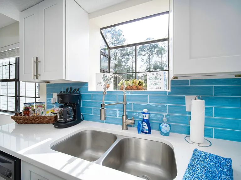 Winterhawk Dr — Photo 48