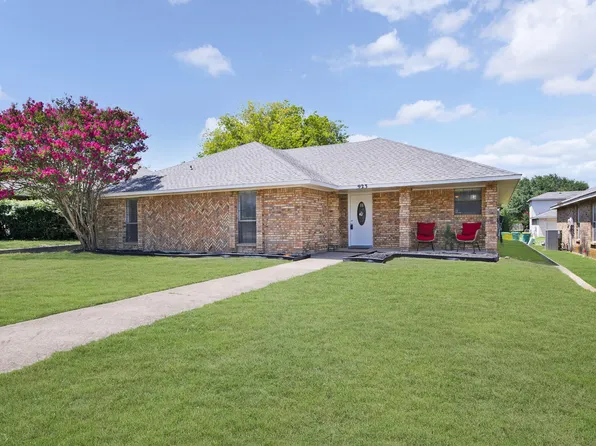 923 Moore St, Cedar Hill, TX 75104