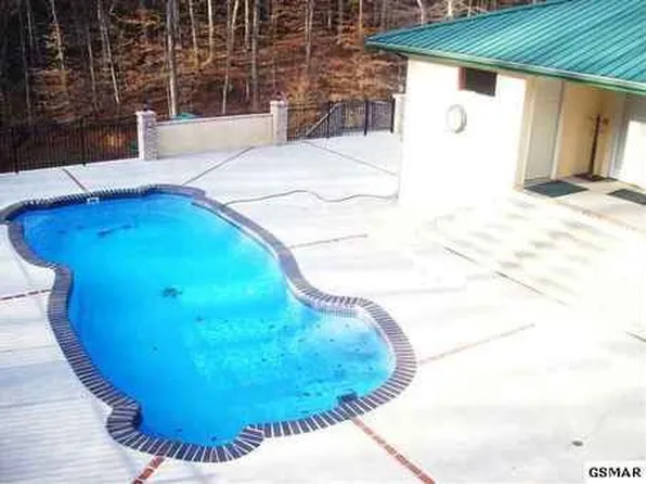 Hicks Dr, Sevierville, TN 37862