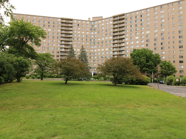 (undisclosed Address), Chicago, IL 60645