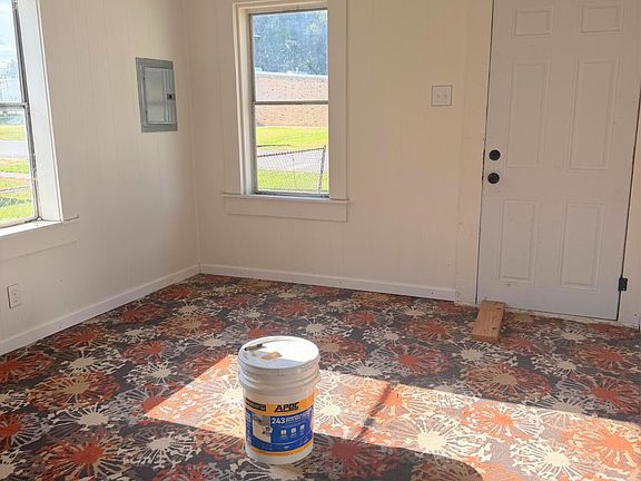 3rd image of 508 3rd St