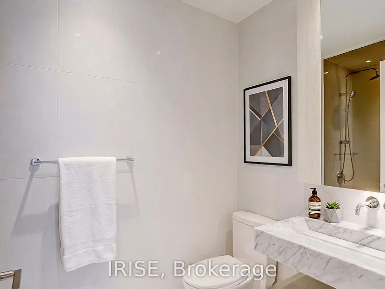 11 Yorkville Ave #5001 — Photo 8