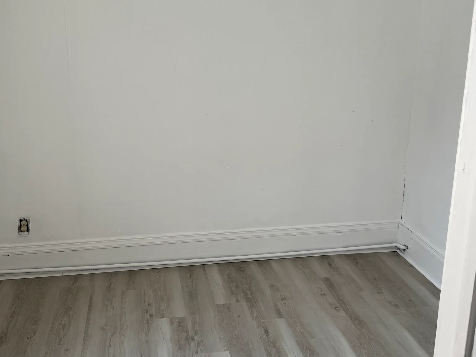 914 Main St — Photo 1