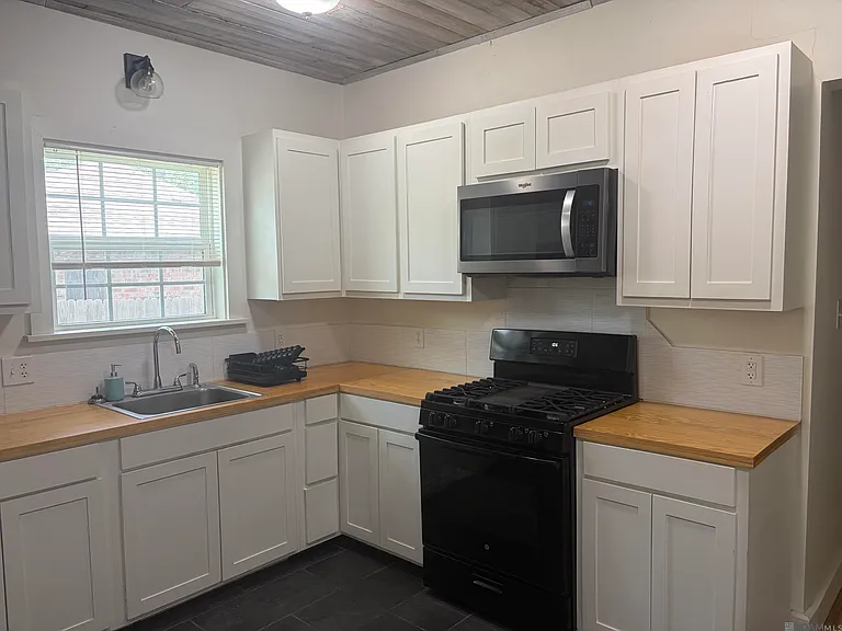 202 Belleview Dr — Photo 4