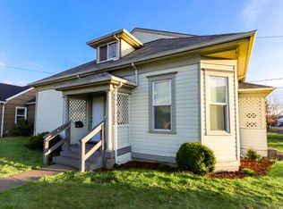 2203 9th St, Tillamook, OR 97141