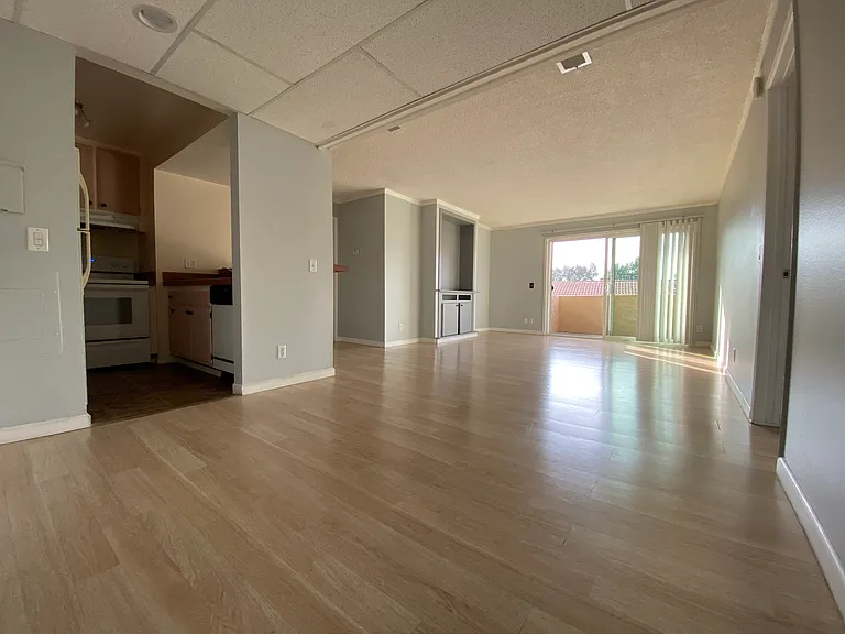 15425 Sherman Way #355 — Photo 12