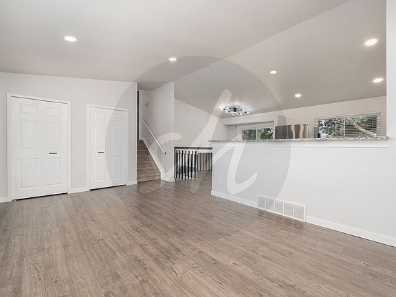 5th image of 4962 Filarees Cir