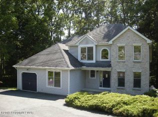 11 Gap View Heights Rd, East Stroudsburg, PA 18301