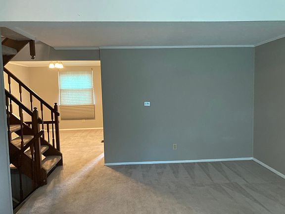 3rd image of 116 Pepperwood Pl