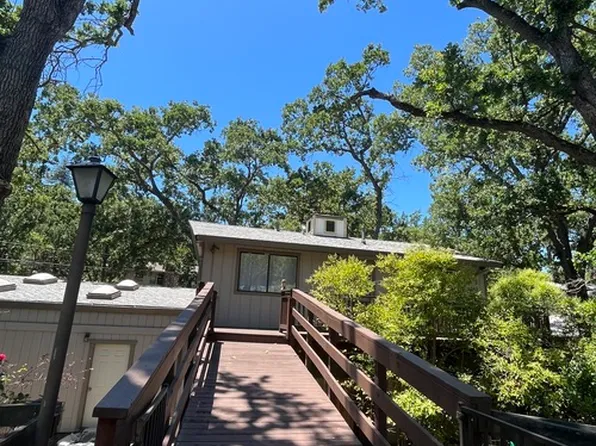 3121 Walnut Blvd, Walnut Creek, CA 94596