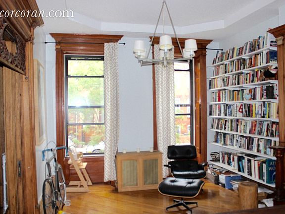 4th image of 81 Quincy St #2