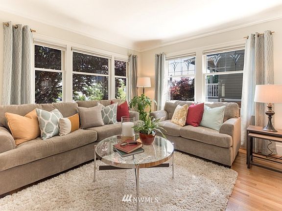 4th image of 8347 10th Ave NW