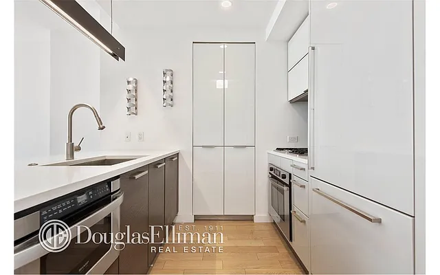 Rented by Douglas Elliman | media 6