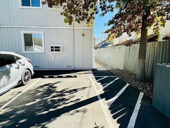 2nd image of 115 Gardner St APT A