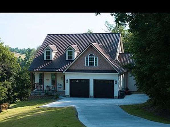 2276 Raleigh Dr