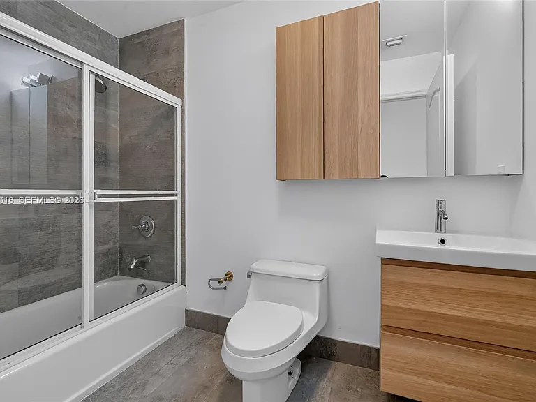 1413 Sunset Harbour Dr #209 — Photo 18