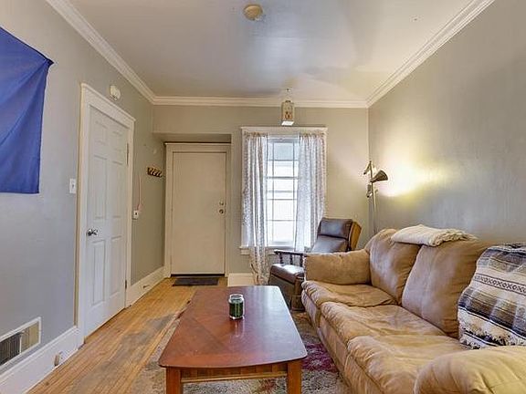 2nd image of 1131 E Meinecke Ave #1F