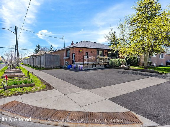 2nd image of 75 Cornwall Rd